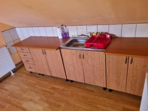 Hostal K�z�pajta Nyaral�