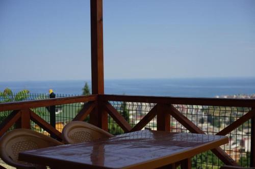 Tay Villa