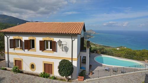 Villa Il Basto 8