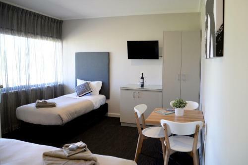 Motel Barclay On View