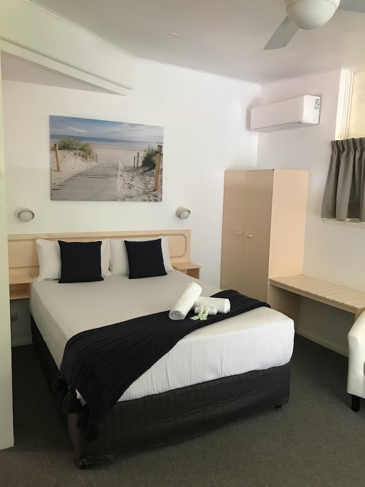 Ocean Breeze Motel