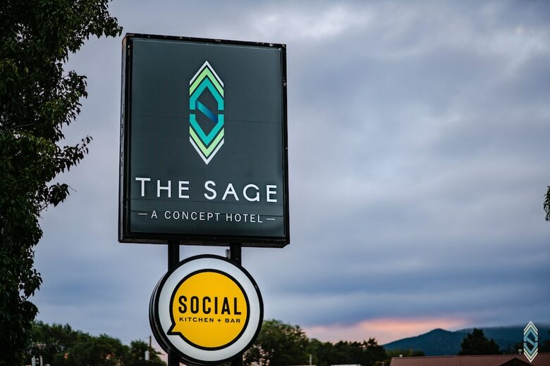 Hotel Santa Fe Sage Inn