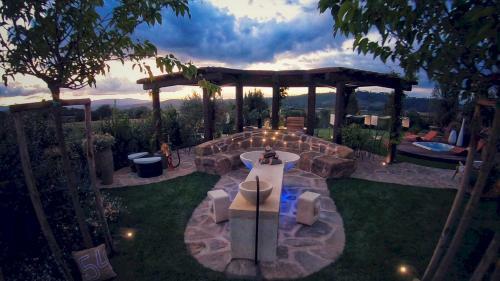 Villa Casale Bella Vita 8&4