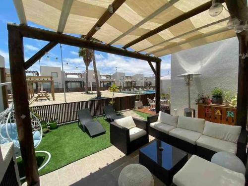 Excelente Casa En Condominio, Bahia Inglesa