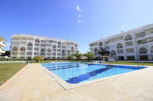 Apartamento Arma��o de P�ra Brightness With Pool By Homing