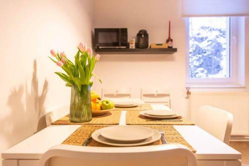 Citadel Hill Central 3 Room Apartment