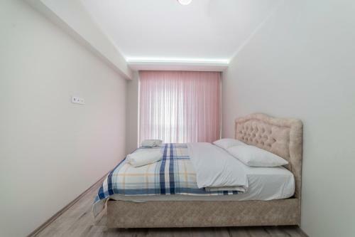 Lovely 3 Bdrm Apartment Close To Everything
