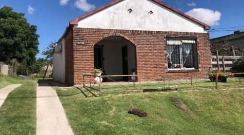 Agradable Casa Familiar Con Patio Externo