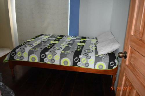 Amplia Casa Con Jard�n En Ol�n