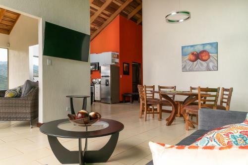 Villa Casa Sofia, A Gem Close To Orosi Thermal Pools!
