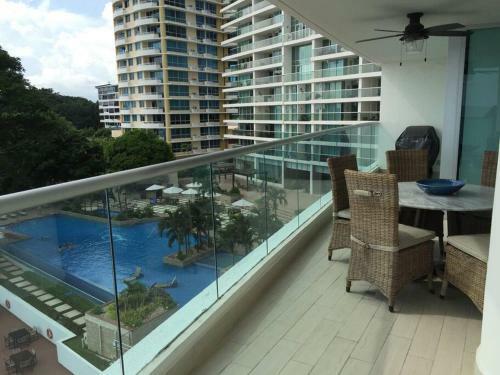 Exclusive Beachfront Apartment 1hour From Pma City