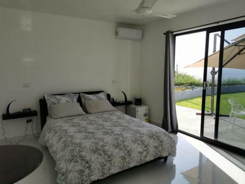 Bed & Breakfast Ocean Breeze Cove - Luxury Retreat