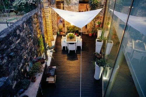 Gh� House