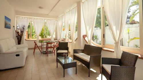Villa On The Sea Le Capannine