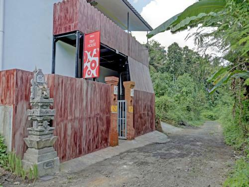 Hotel Oyo 90512 Tiny House