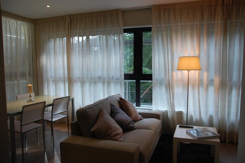 Montseny Suites & Apartments