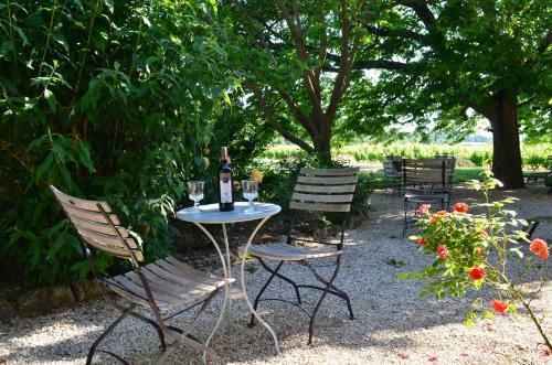 Bed & Breakfast Le Mas Perr�al