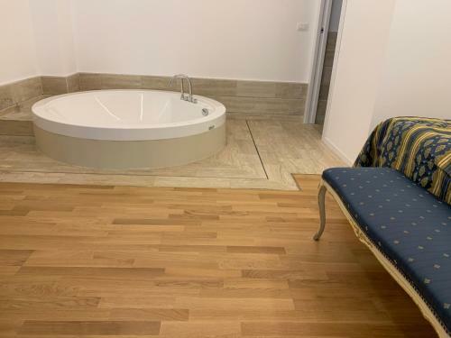 Hostal Nerello Suites