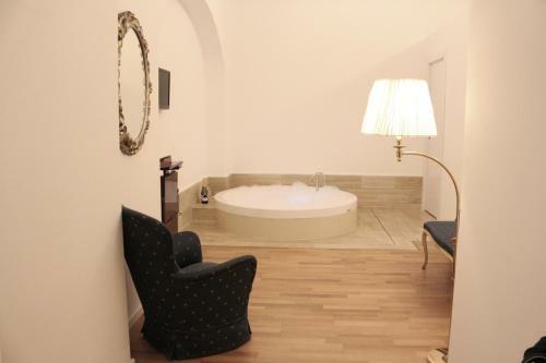 Hostal Nerello Suites