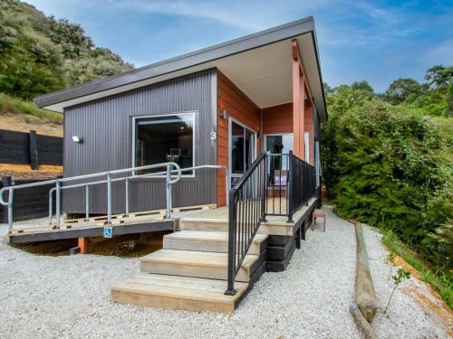 Kea Cabin - Disability Accessible Riwaka Holiday Unit