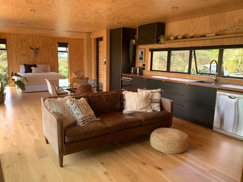 Private Modern Bach By The Beach
