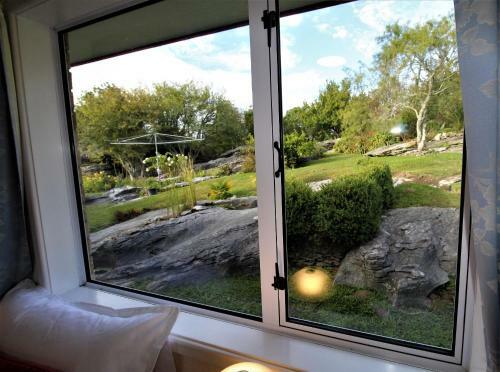 Hostal Labyrinth Gardens Guest House