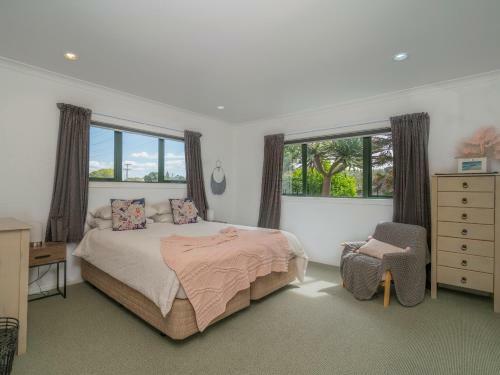 Manaia Magic - Tairua Holiday Home