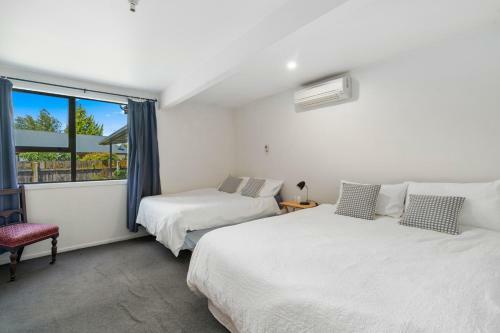Cosy On Kowhai - Wanaka Holiday Home
