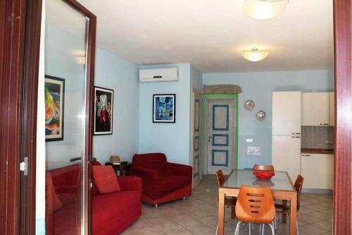 Villa Marco - 100 Mt Dal Mare - Appartamento Riservato, Silenzioso Con Giardino Privato