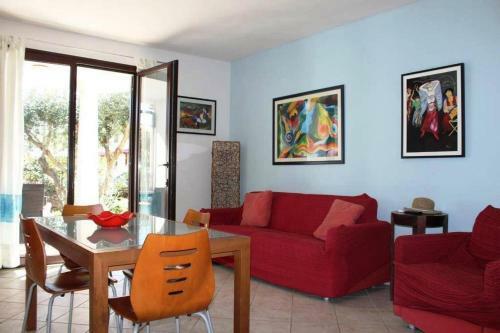 Villa Marco - 100 Mt Dal Mare - Appartamento Riservato, Silenzioso Con Giardino Privato