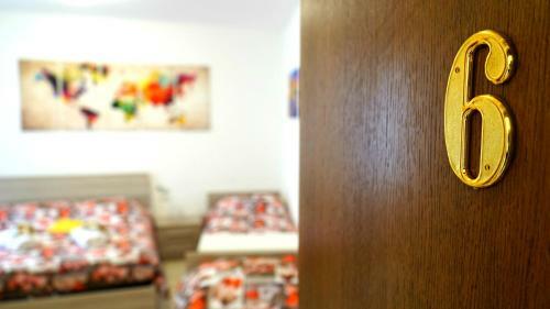 Hostal La Lanterna Sul Com�