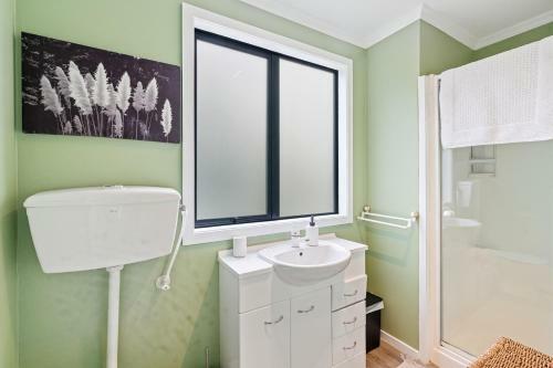 Mckibbin Lodge - Arrowtown Holiday Home