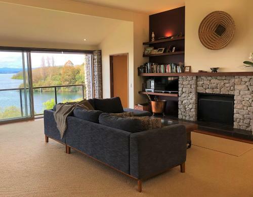 Acacia Haven - Beautiful Lake Views