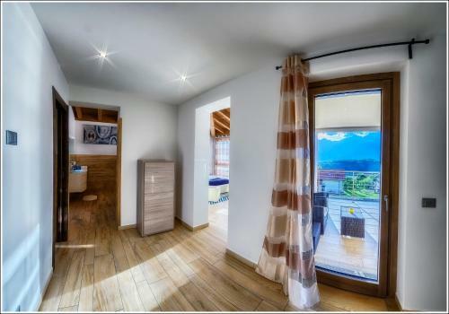 Villa Tadi Laro, Colico, Lago Di Como