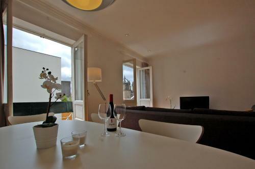 Downtown Cathedral Apartment