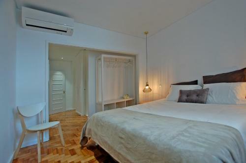 Downtown Cathedral Apartment