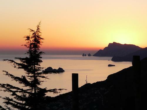 Amalfi Paradiso A Picco Sul Mare