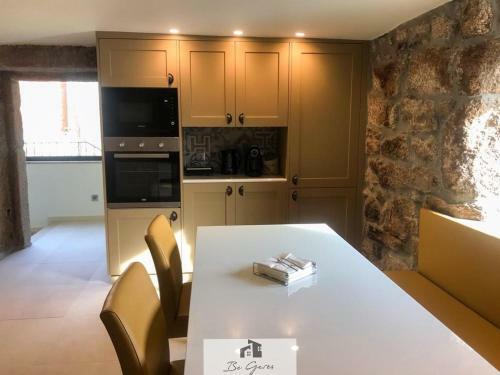 Louredo Rustic House - T2