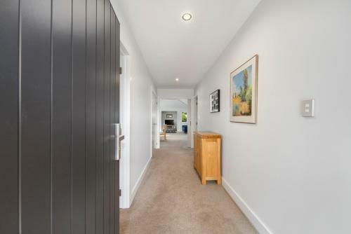 Rogers Retreat - Kinloch Holiday Home