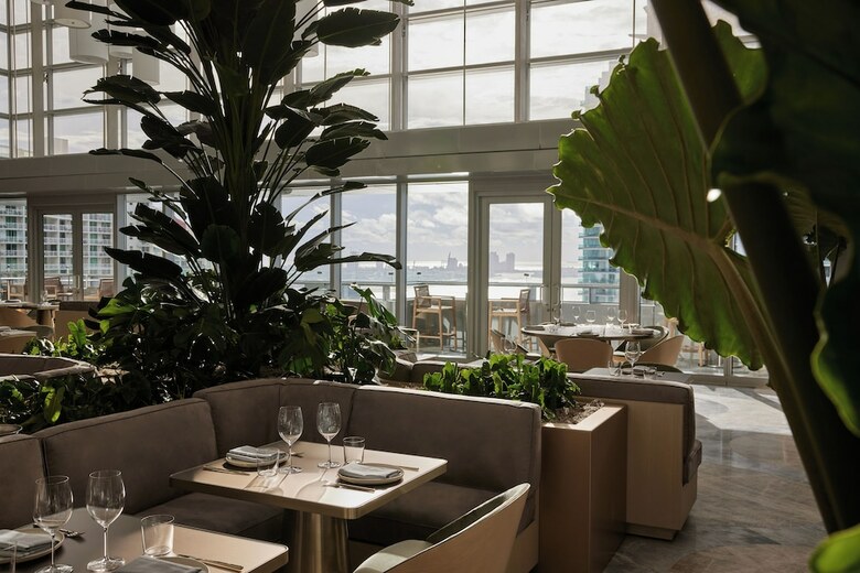 Hotel Conrad