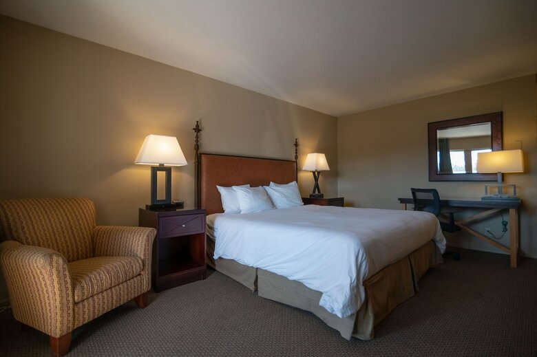 Hotel Riverside Inn