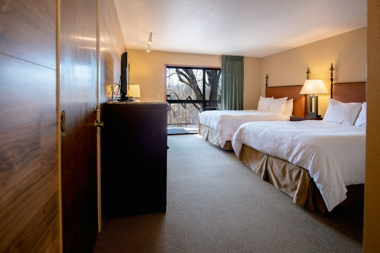 Hotel Riverside Inn