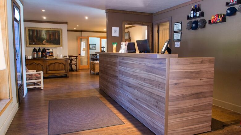 Hotel Riverside Inn