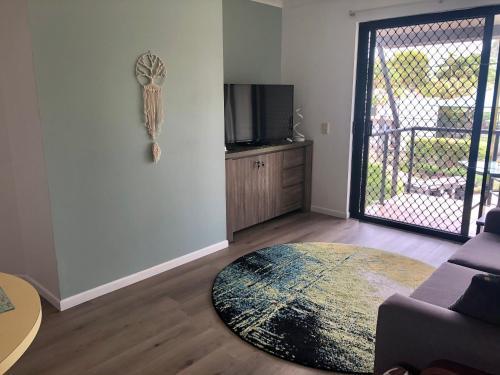Apartment In 4* Resort - Pool Views - Great Location