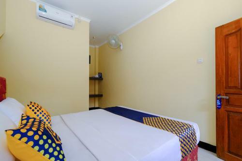 Spot On 2185 Hotel Elen
