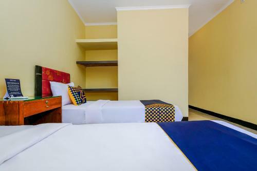 Spot On 2185 Hotel Elen