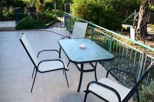 The Green House Down Town Preveza