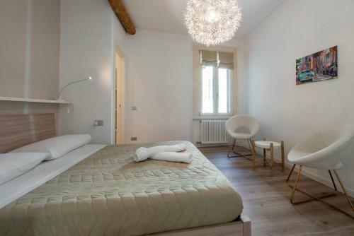 Apartment Old Wall Como Center