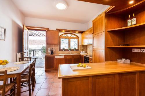 Villa The Bridge House