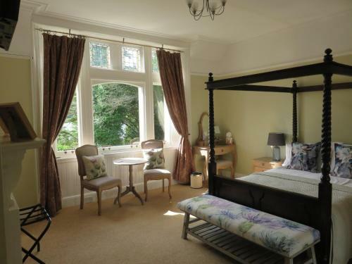 Bed & Breakfast Ravenswood House